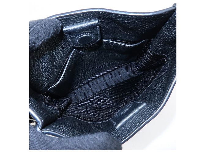 Borsa a tracolla PRADA in pelle Vitello Daino con logo triangolare Nero 1BH191 - vista 16