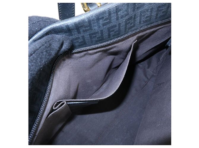 FENDI Borsa Tote e Borsa a Tracolla Zucchino in PVC e Pelle Nera 8BH215 - vista 19