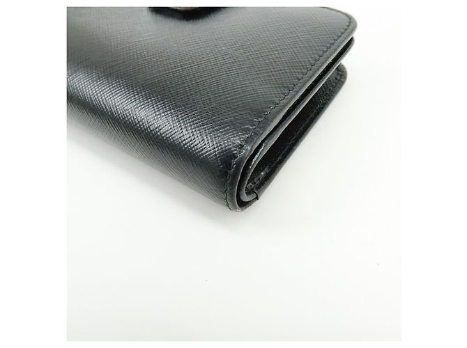 Cartera compacta bi-fold PRADA de piel Saffiano Negra 1ML225 - vista 9