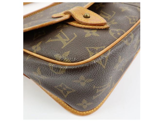 Borsa a tracolla Louis Vuitton Monogram Gibessière MM M42247 - vista 11
