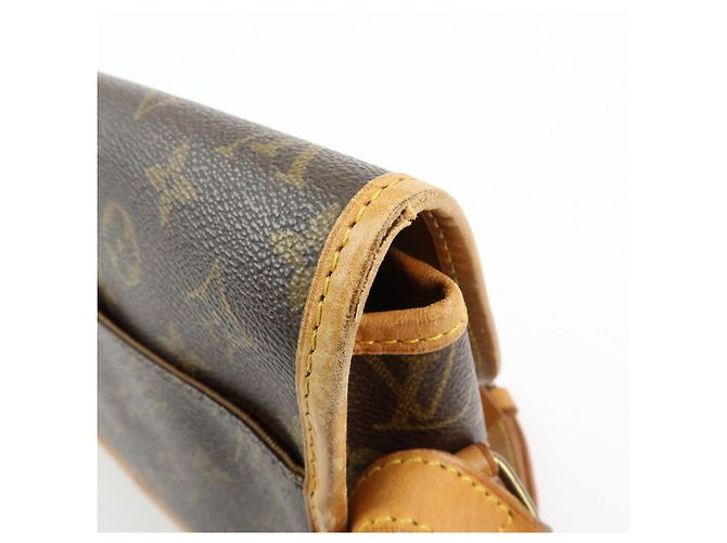 Borsa a tracolla Louis Vuitton Monogram Gibessière MM M42247 - vista 14