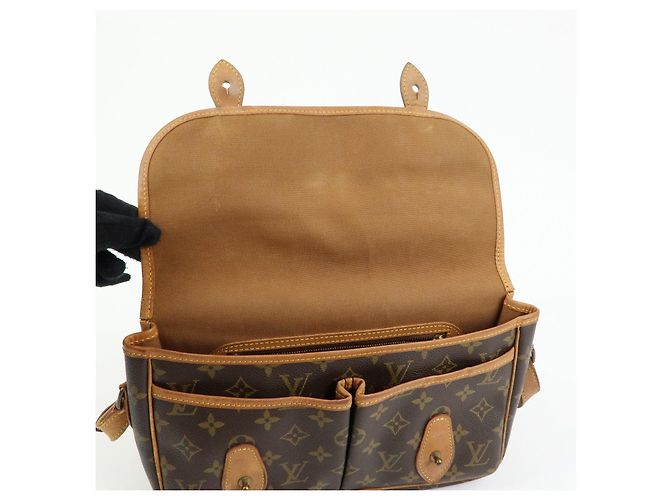 Louis Vuitton Monogram Gibeciere MM Shoulder Bag Brown M42247 - vista 19