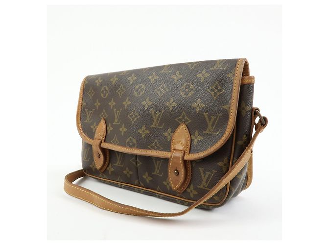 Louis Vuitton Monogram Gibeciere MM Shoulder Bag Brown M42247 - vista 3