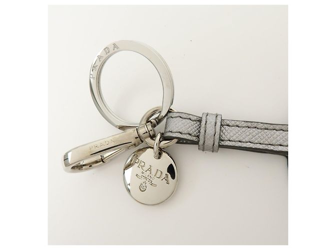 Portachiavi con charm in pelle Saffiano con logo Triangle PRADA Argento 1TL489 - vista 7