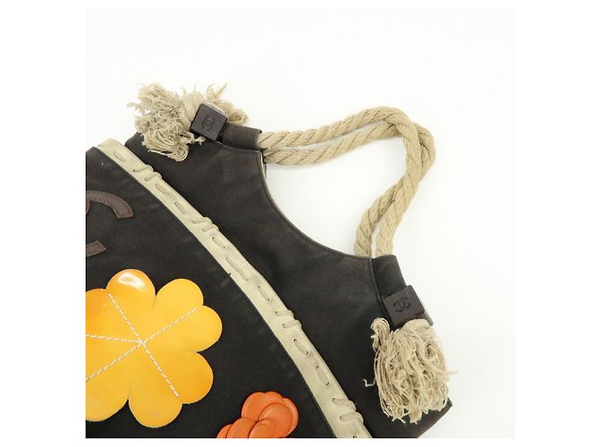 Borsa Tote CHANEL COCO Mark Cruise Collection in tela Camellia e corda Nero - vista 6