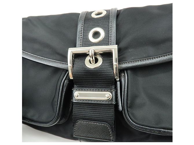 Borsa a tracolla PRADA in nylon e pelle Saffiano con logo triangolare Nero BT0464 - vista 14