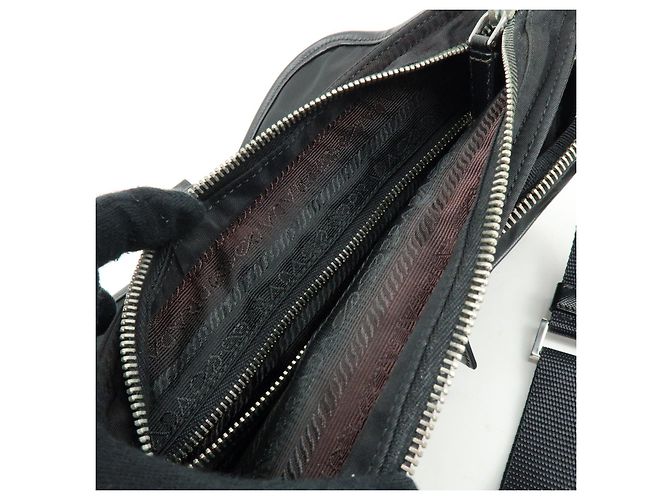 Borsa a tracolla PRADA in nylon e pelle Saffiano con logo triangolare Nero BT0464 - vista 22