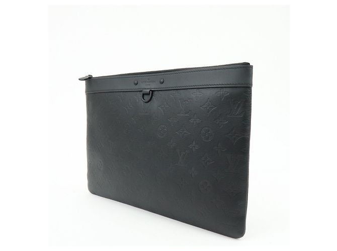 Louis Vuitton Monogram Shadow Pochette Discovery Cluth Bag Black M62903 - vista 3