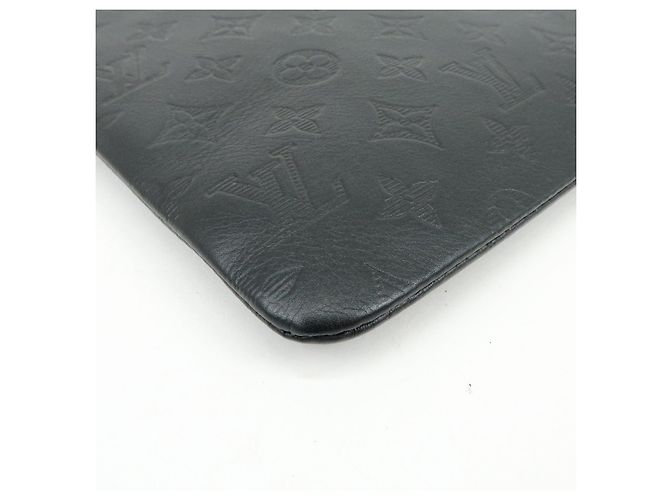 Louis Vuitton Monogram Shadow Pochette Discovery Cluth Bag Black M62903 - vista 6