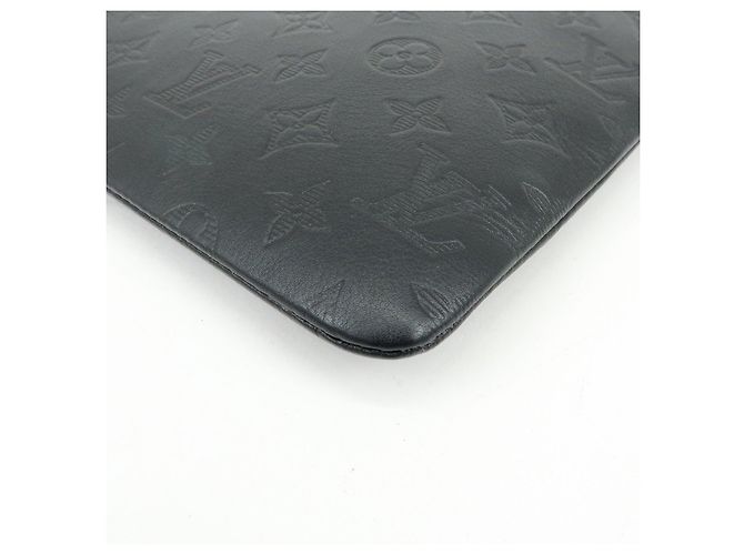 Louis Vuitton Monogram Shadow Pochette Discovery Cluth Bag Black M62903 - vista 7