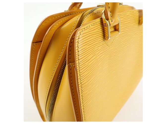 Borsa a mano Louis Vuitton Epi Epi Leather Pont Neuf Jaune M52059 - vista 15