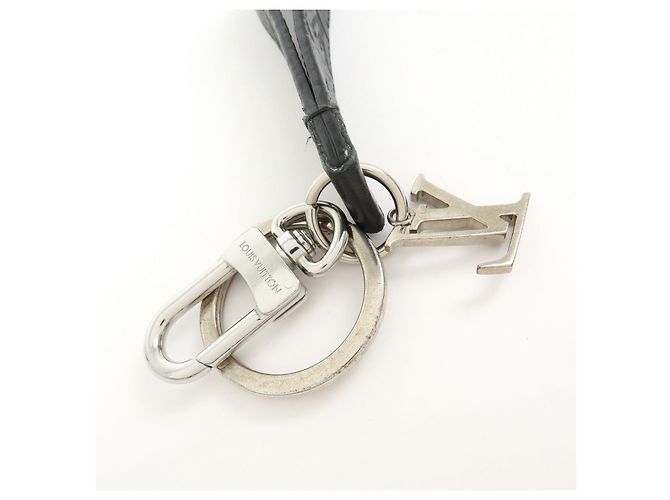 Louis Vuitton Monogram Shadow Dragonne S00 Charm Key Chain Black - vista 7