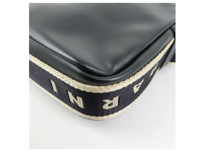 Borsa a tracolla in pelle MARNI BEY Logo Nera - vista 13