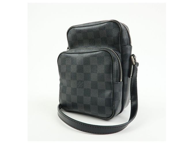 Louis Vuitton Damier Graphite Rem Shoulder Bag Black N41446 - vista 3