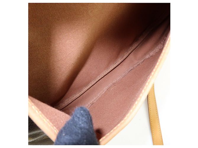 Borsa a tracolla Louis Vuitton Monogram Saumur 30 Canvas Brown M42256 - vista 20