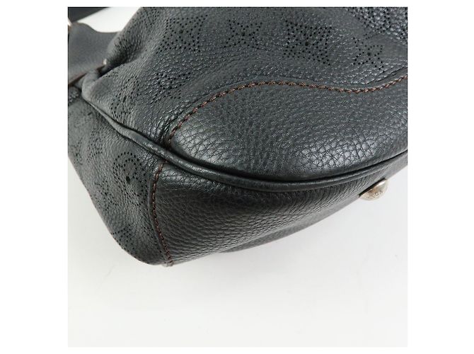 Borsa a tracolla Louis Vuitton Monogram Mahina Solar PM Noir M93127 - vista 10