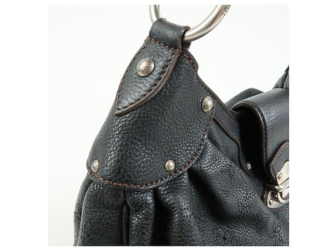 Borsa a tracolla Louis Vuitton Monogram Mahina Solar PM Noir M93127 - vista 15