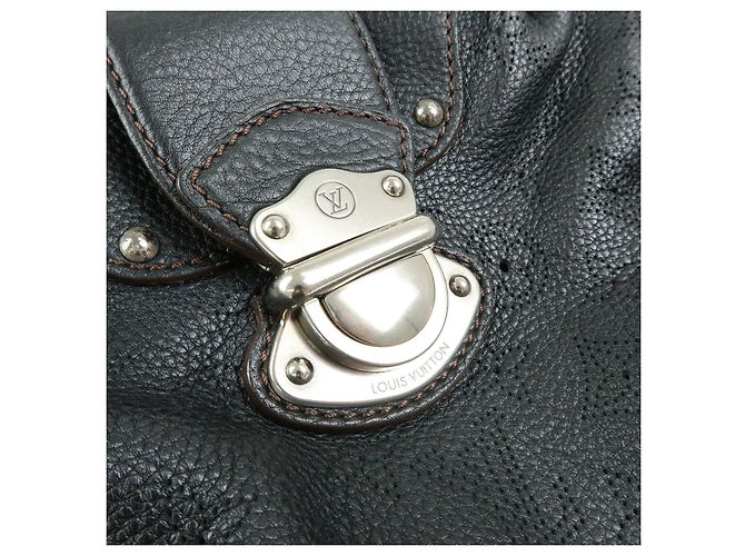 Borsa a tracolla Louis Vuitton Monogram Mahina Solar PM Noir M93127 - vista 16