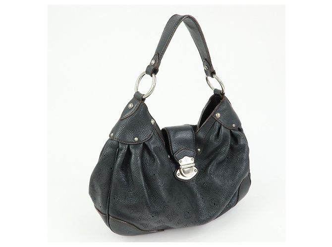 Borsa a tracolla Louis Vuitton Monogram Mahina Solar PM Noir M93127 - vista 4