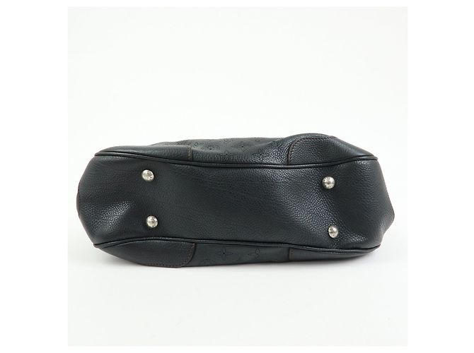 Borsa a tracolla Louis Vuitton Monogram Mahina Solar PM Noir M93127 - vista 5