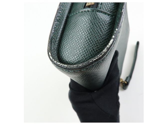 Louis Vuitton Taiga Baikal Clutch Bag Pouch Epicea M30184 - vista 16