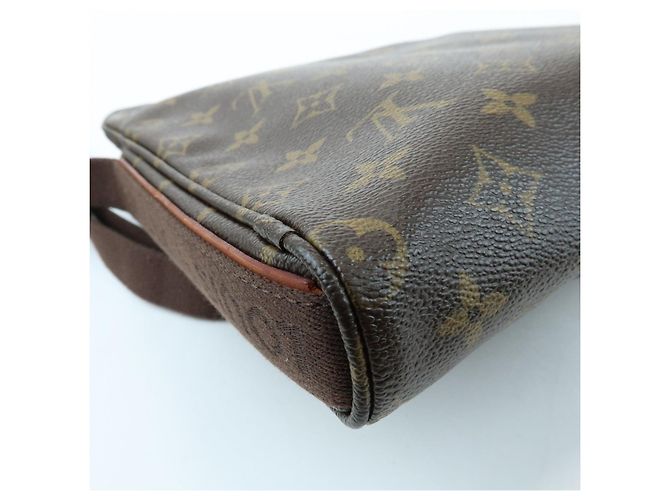 Borsa a tracolla Louis Vuitton Monogram Trotteur Beaubourg Brown M97037 - vista 11