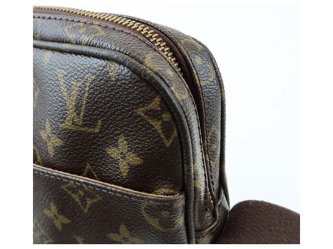 Borsa a tracolla Louis Vuitton Monogram Trotteur Beaubourg Brown M97037 - vista 14