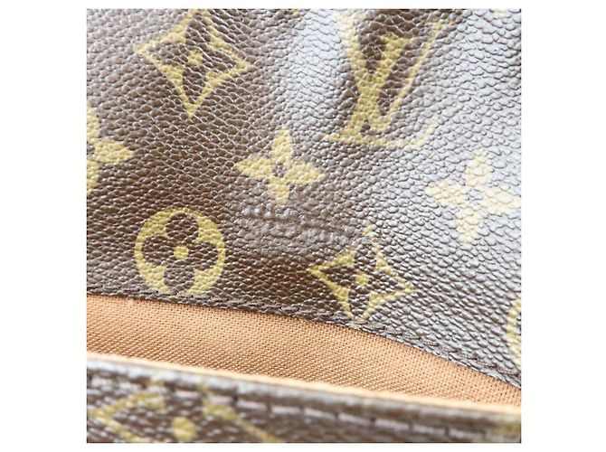 Borsa a tracolla Louis Vuitton Monogram Trotteur Beaubourg Brown M97037 - vista 18