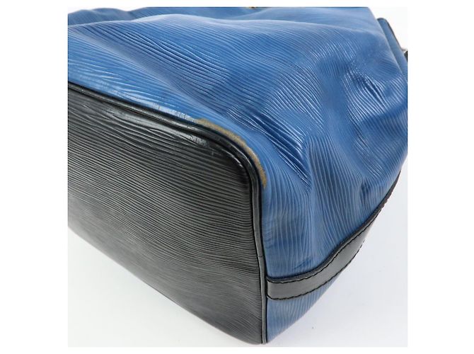 Borsa a tracolla Louis Vuitton Epi Petit Noe Bi-color Noir Blue Ｍ44152 - vista 15