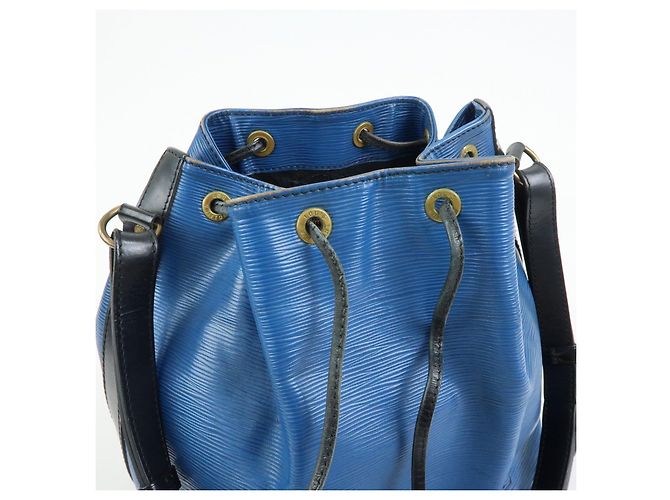 Borsa a tracolla Louis Vuitton Epi Petit Noe Bi-color Noir Blue Ｍ44152 - vista 16