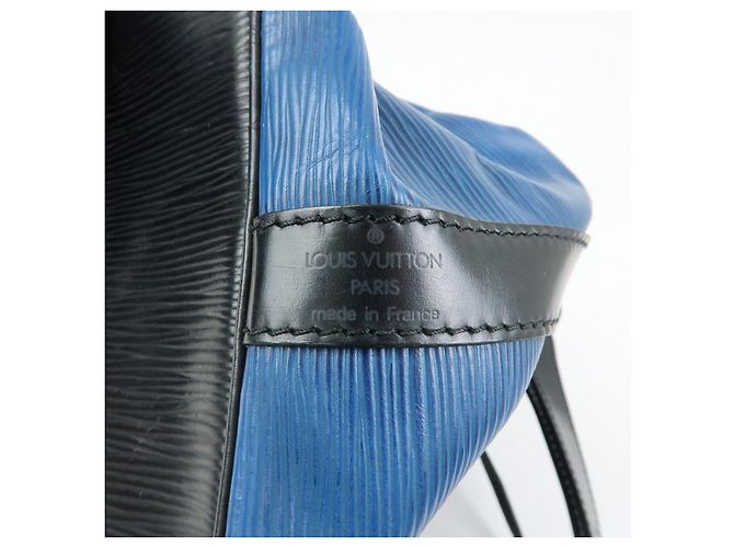 Borsa a tracolla Louis Vuitton Epi Petit Noe Bi-color Noir Blue Ｍ44152 - vista 23