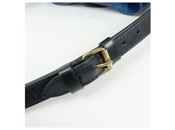 Borsa a tracolla Louis Vuitton Epi Petit Noe Bi-color Noir Blue Ｍ44152 - vista 8