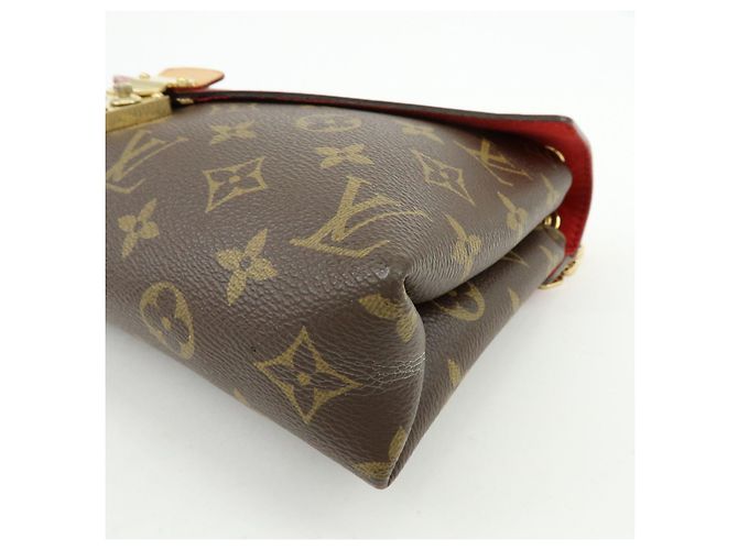 Borsa a mano Louis Vuitton Monogram Pallas Chain Brown Red M41201 - vista 9