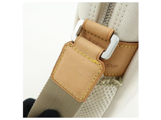 Louis Vuitton Damier Geant LV Cup Weatherly Shoulder Bag White M80637 - vista 10