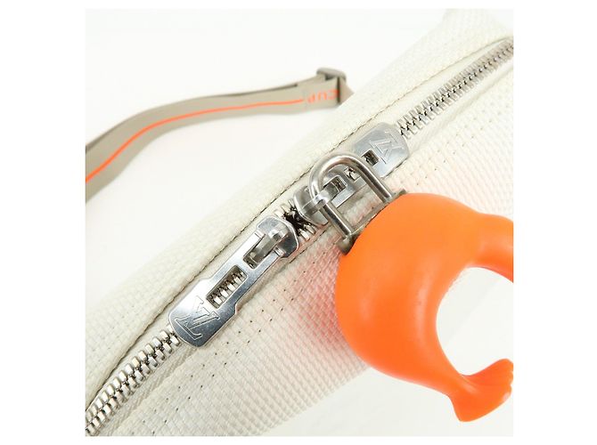 Louis Vuitton Damier Geant LV Cup Weatherly Shoulder Bag White M80637 - vista 19