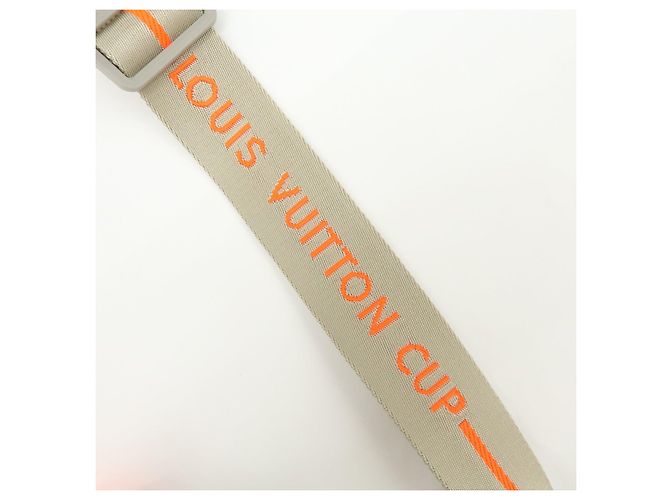 Louis Vuitton Damier Geant LV Cup Weatherly Shoulder Bag White M80637 - vista 7