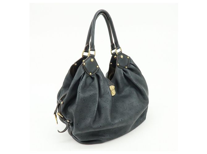 Borsa a tracolla Louis Vuitton Monogram Mahina L in pelle Noir Black M95765 - vista 4