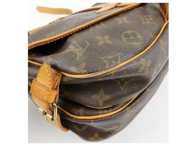 Louis Vuitton Monogram Saumur 30 Canvas Shoulder Bag Brown M42256 - vista 11