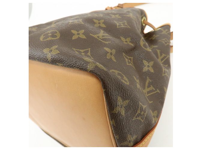 Borsa a tracolla Louis Vuitton Monogram Petit Noe Brown M42226 - vista 12