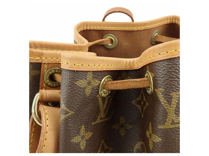 Borsa a tracolla Louis Vuitton Monogram Petit Noe Brown M42226 - vista 16