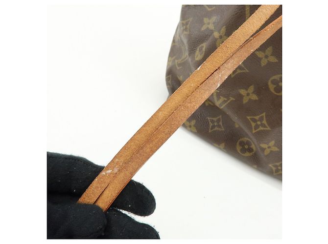 Borsa a tracolla Louis Vuitton Monogram Petit Noe Brown M42226 - vista 21