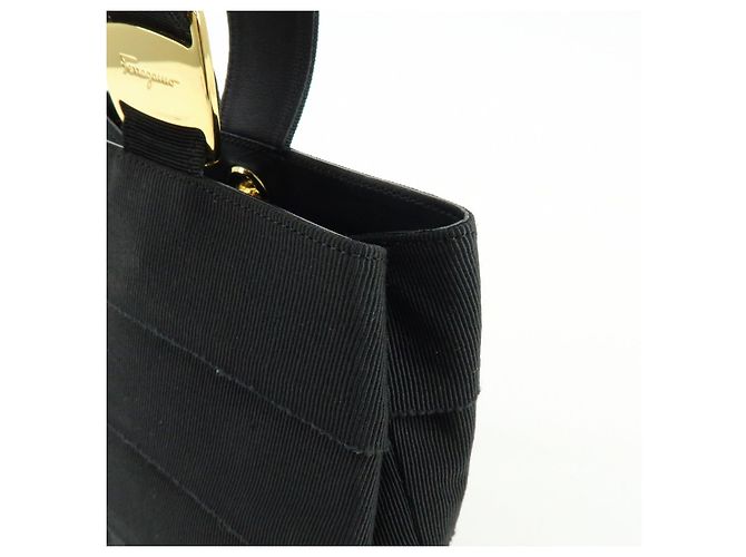 Salvatore Ferragamo Ferragamo Vara Canvas Leder Tiered Handtasche Pouch Schwarz - Ansicht 12