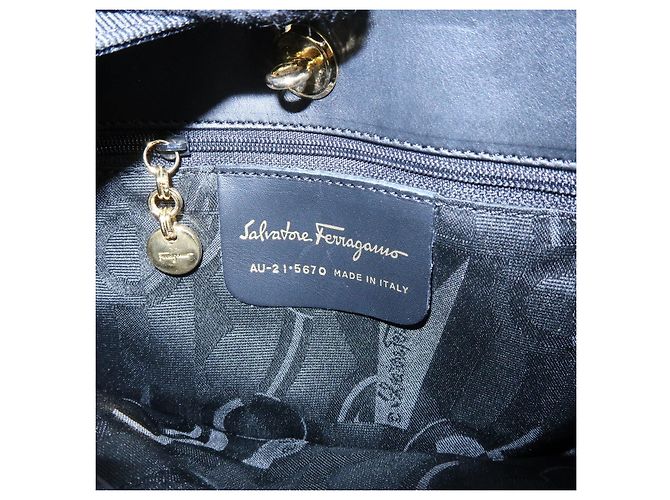 Salvatore Ferragamo Ferragamo Vara Canvas Leder Tiered Handtasche Pouch Schwarz - Ansicht 19