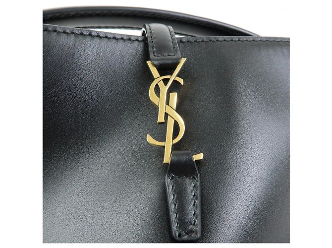 Autre Marque SAINT LAURENT PARIS Cassandra LE 37 Mini Borsa a Secchiello 2WAY in pelle di vitello - vista 19