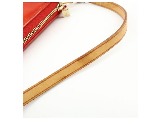 Louis Vuitton Monogram Vernis Lexington Accessoires Pouch Rouge M91132 - vista 7