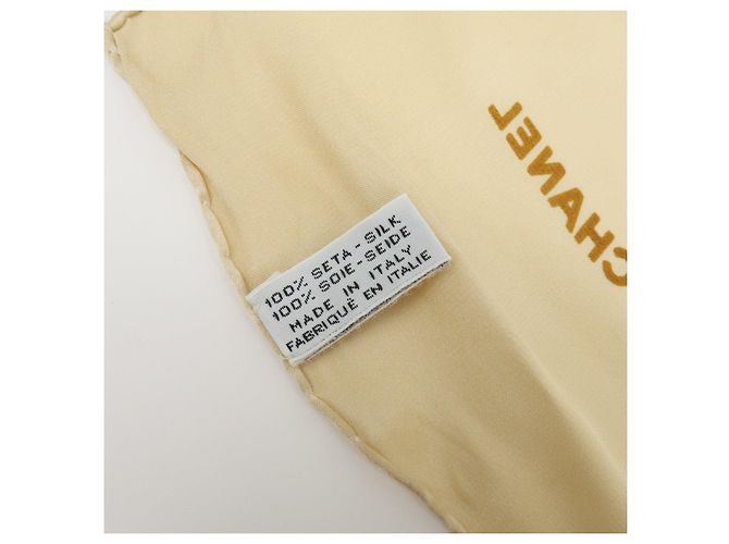 Sciarpa CHANEL COCO Mark 100% seta Motivo Gioielli Beige Multicolor - vista 15