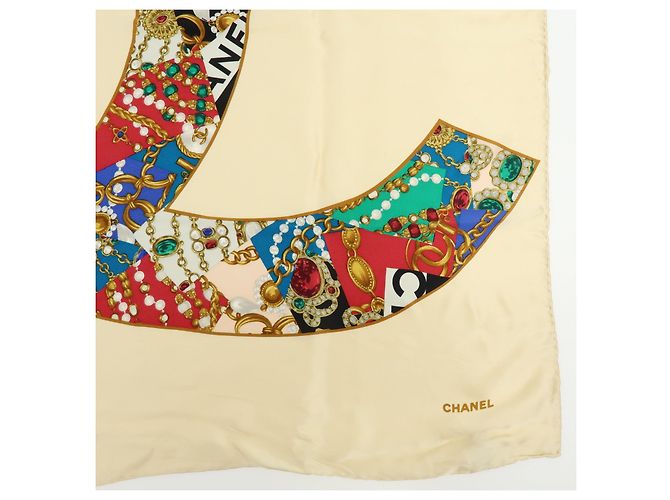 Sciarpa CHANEL COCO Mark 100% seta Motivo Gioielli Beige Multicolor - vista 6