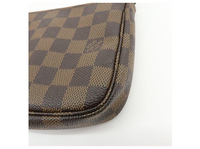 Louis Vuitton Damier Ebene Pochette Accessoires Hand Bag Brown N51985 - vista 11