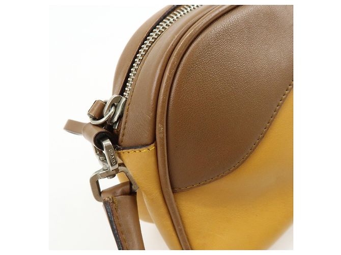 Borsa a spalla e borsa a mano in pelle PRADA Logo Sport Giallo Marrone - vista 15