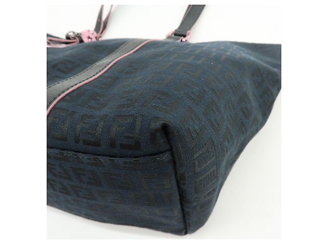 FENDI Borsa Tote e Borsa a Spalla in Tela Zucchino e Pelle Nera 8BH215 - vista 11